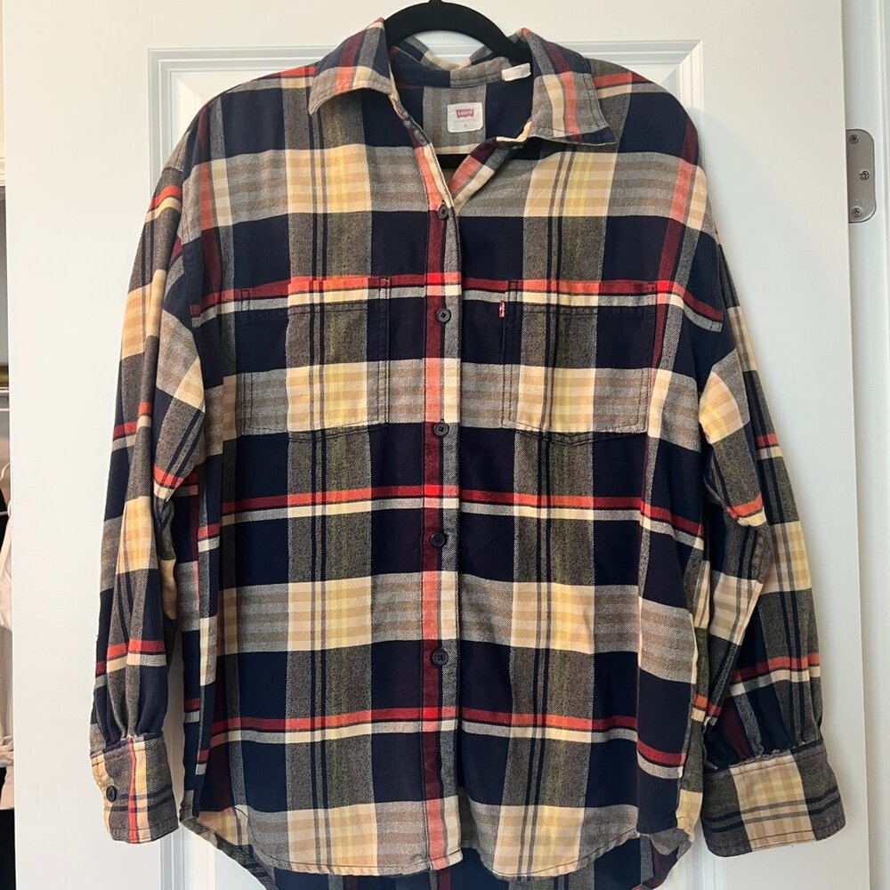 Levi's Women's Flannel Shirt Size M Navy Yellow Red Plaid Boyfriend Fit
